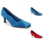 Touch of Tassel Pump by EY Boutique